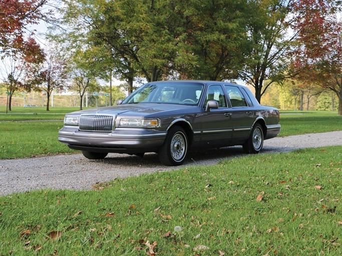 Lincoln tower car